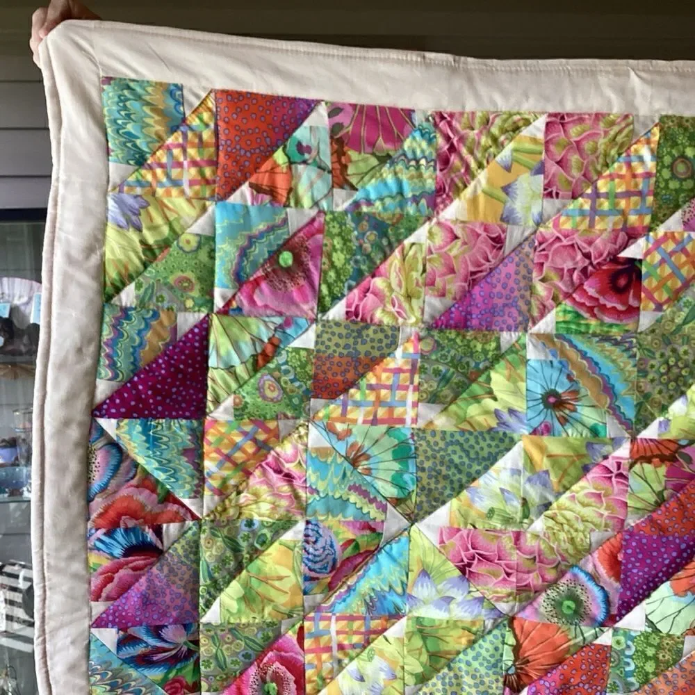NWT. Kaffee Fassett Gorgeous Bright Florals Lap Quilt